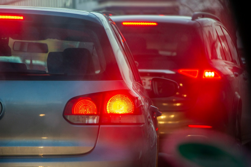 El seguro de coche sube entre un 4,16% y un 10% en 2026, aunque septiembre modera los precios. La diferencia llega a 208,51 euros.