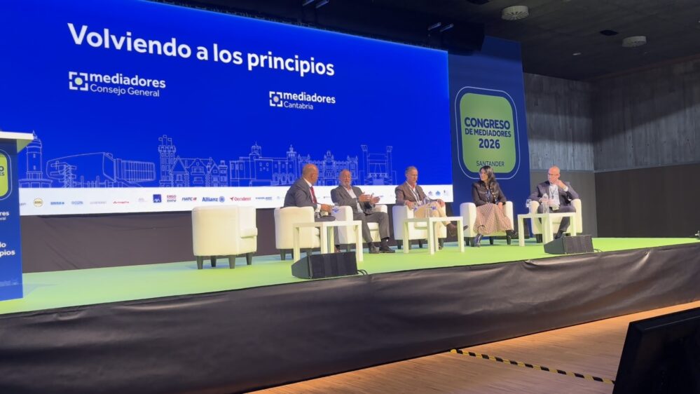 Los agentes de seguros reivindican su condición de empresarios, reclaman mayor autonomía y apuestan por tecnología, especialización y corresponsabilidad.