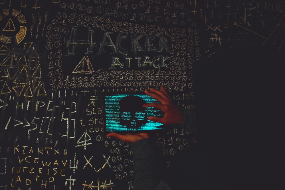 GlobalData alerta de que el 27% de las pymes sin seguro ciber cree poco probable sufrir un ataque, pese al auge del phishing con IA.