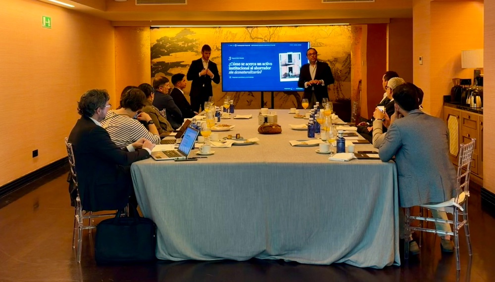 Crowmie y JubílaMe reúnen a banca, gestoras, aseguradoras y mediadores para analizar el potencial de las infraestructuras energéticas como activo de inversión.