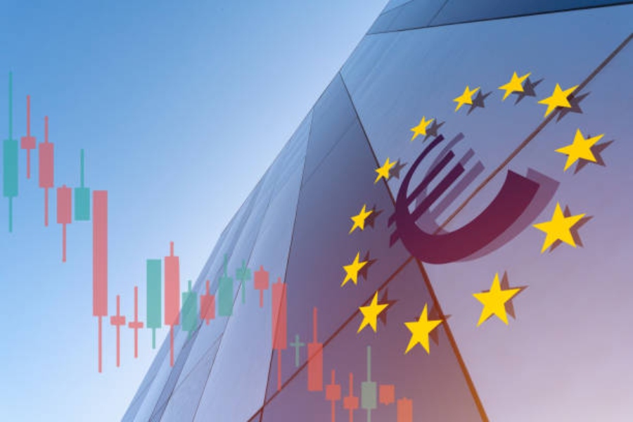 El euríbor detiene su ascenso en octubre