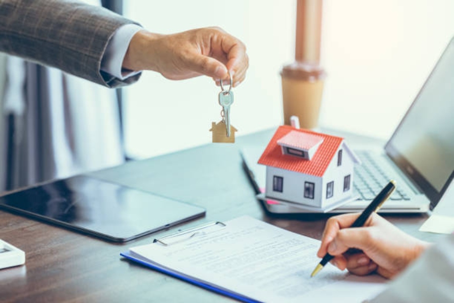 La demanda de vivienda en España duplica el ritmo de construcción